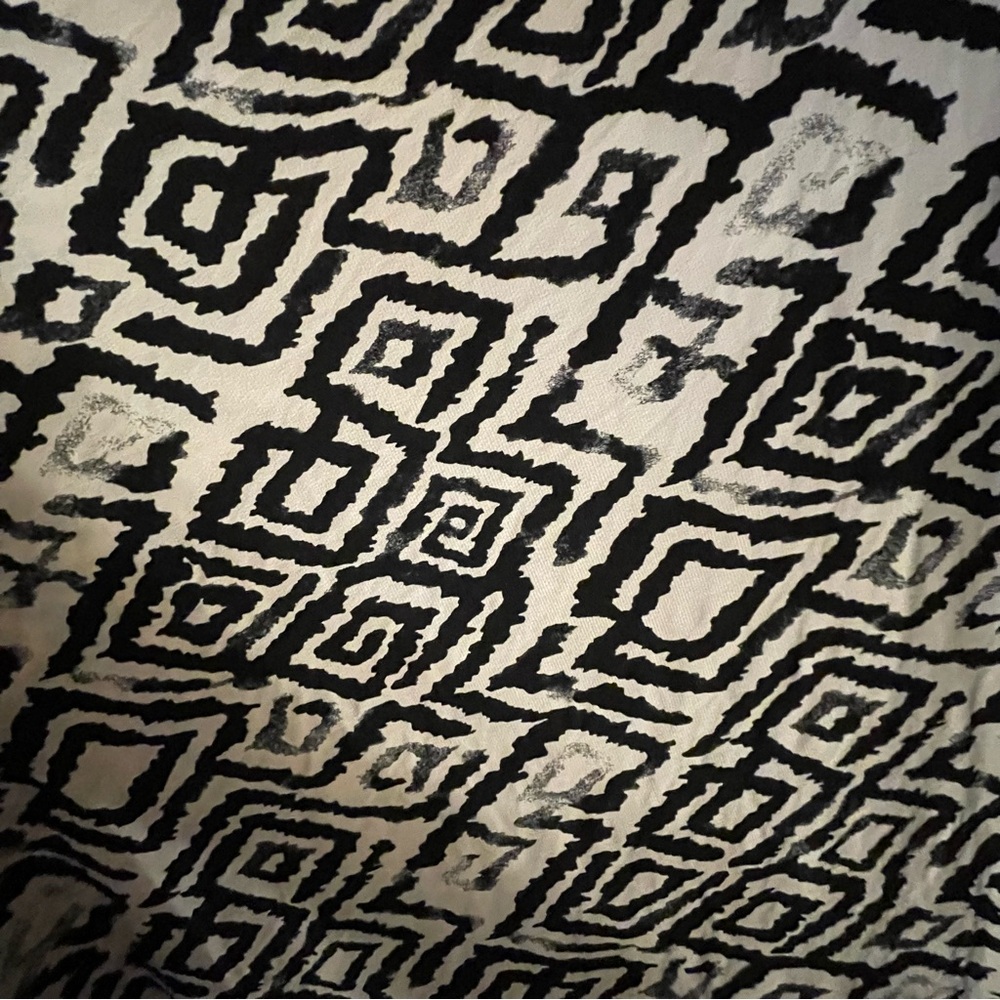 Patterned Dress - Picture 3 of 3